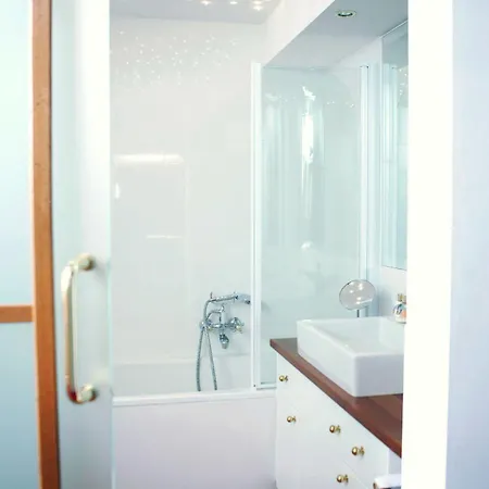 Brunnenhof 4*