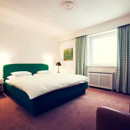 호텔 Brunnenhof 4*